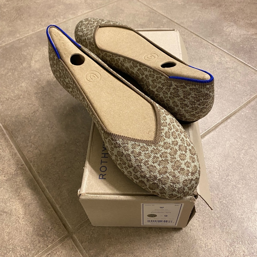 Rothy’s Portobello Spot flats. Brand new with box size 9. $99